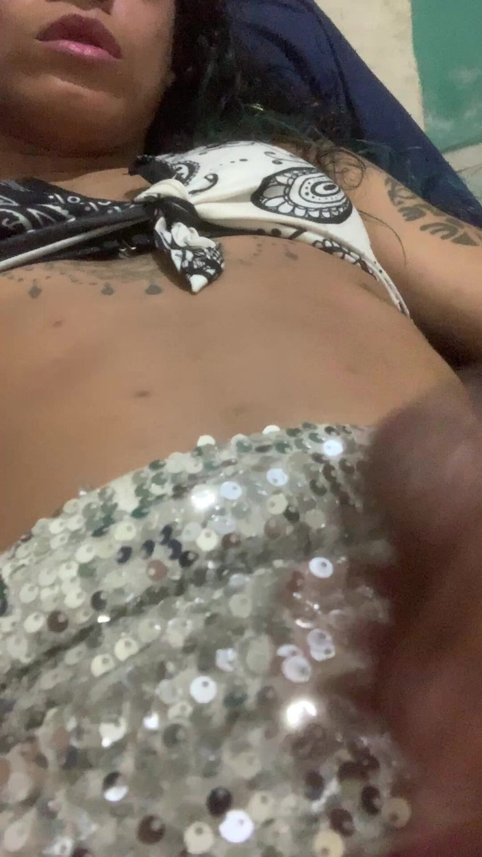 YasmimCarter: Ninfetinha Novinha Trans Adora Se Masturbar