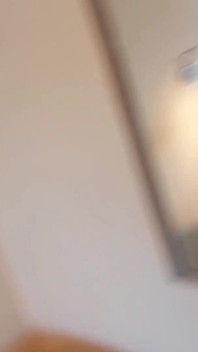 Amatör blond mogen fru tycker om sex i strumpor