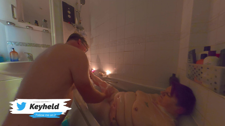 The Izars: Čas na papírování ve vaně, část první