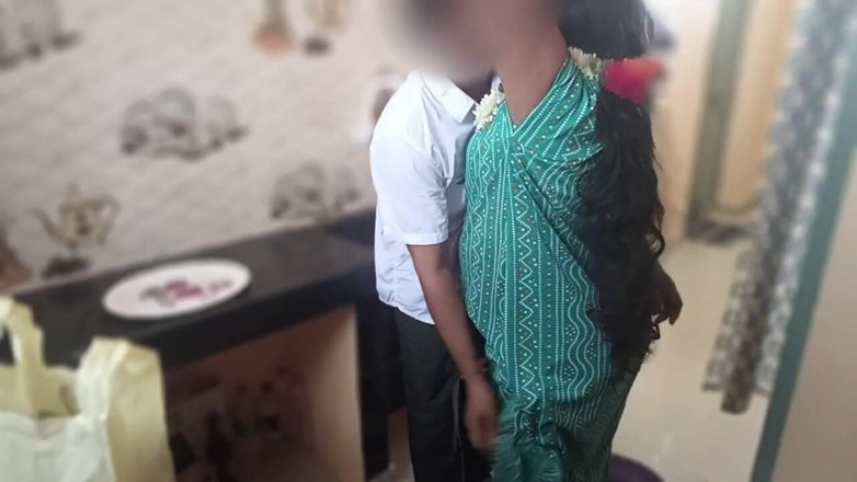 Telugu-fuckers: Mẹ kế Ấn Độ đụ trong nhà bếp, tôi đụ cô ấy đến bất ngờ trong...