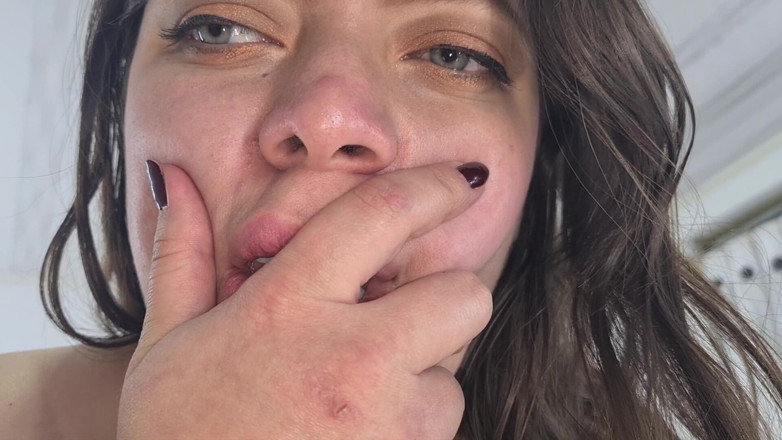 Alice H: Äter en liten man