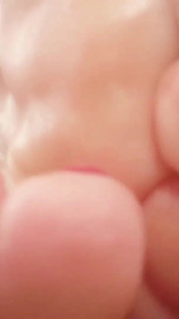 Oily feet sexy hot video: Arya Grander (foot fetish)