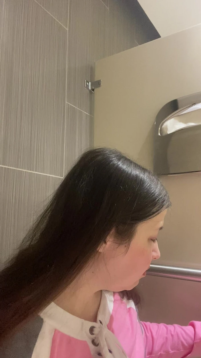 MissChrystalline: Unplanned but a Very Welcome Orgasm