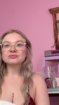 Giantess Penectomy najmniejszy człowiek W najmniejszym kutasie