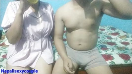 Parti ve Nepalli seks videosu