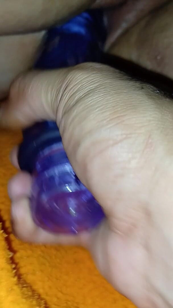 Almighty: Wirh yang memancut mani dengan dildo besar