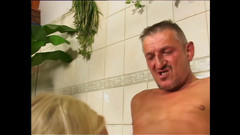 Piss Lover: Amante de la orina - fiesta sorpresa de splash