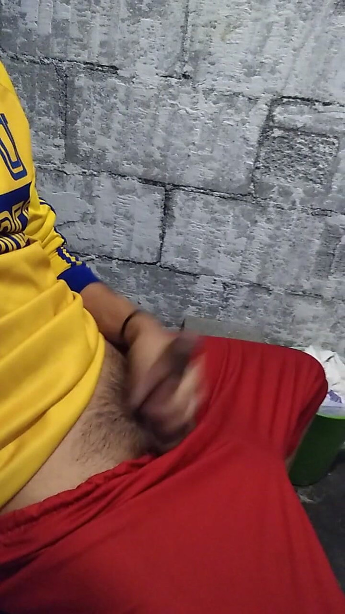 AlexAlejandro13: Tu aimes que je dépasse ma langue pour que tu...