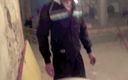 Sneaker gay: Tim Cosla scopata dall&amp;#039;arabo nel seminterrato con discrezione