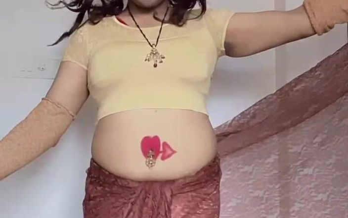 ModelMona14: Mona dưới đáy crossdresser saree