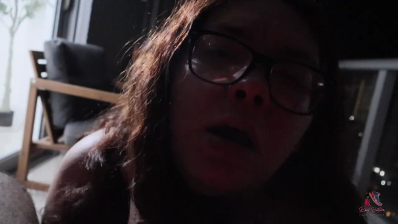 Red bottom productions: Salope Amateur Sur Le Balcon, POV