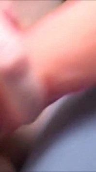 Amatorskie zbliżenie gangbang i zabawa w dupę - 2 sceny w 1