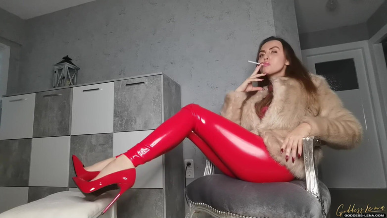 Goddess Lena: Dea del fumo in leggings in lattice