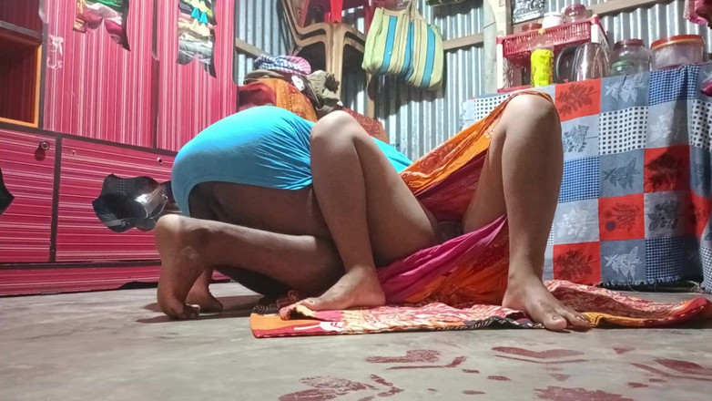 Dogrupali69: Бангладешанская новая модель Bhabhi и я, наслаждаемся дома
