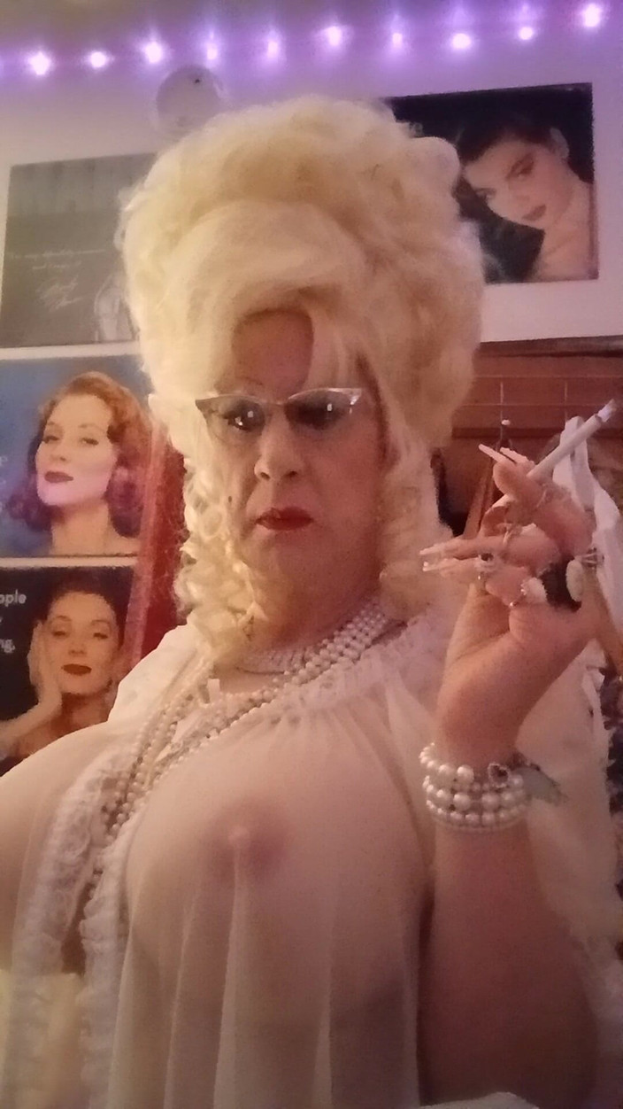 Mshollbrook: Warme dessous-nächte 2