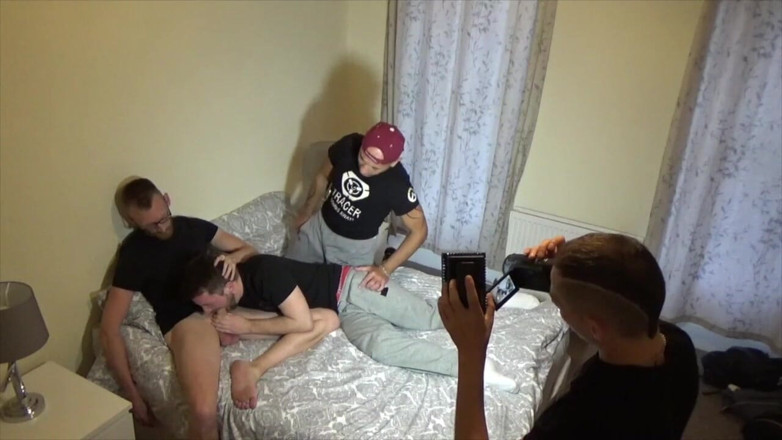 RAW PORN SPY CAM: Z podwójnym penetraiton oklep dla Danny
