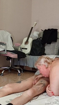 Stříkání do krku mé ženy po kouření