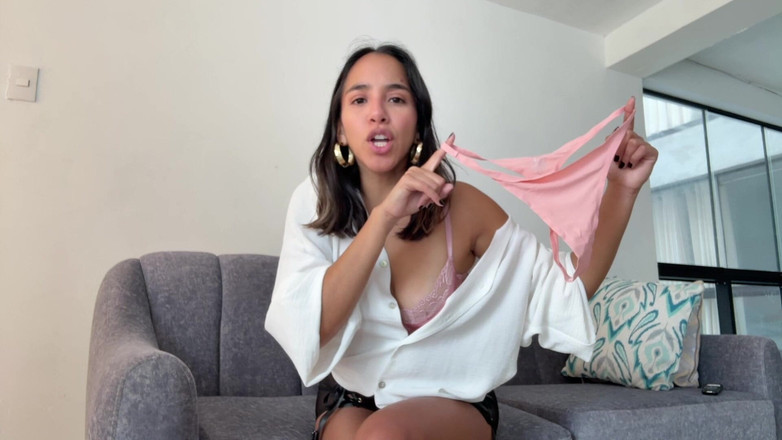 Goddess Alexa femdom: Você quer ser exposto, garoto de calcinha?