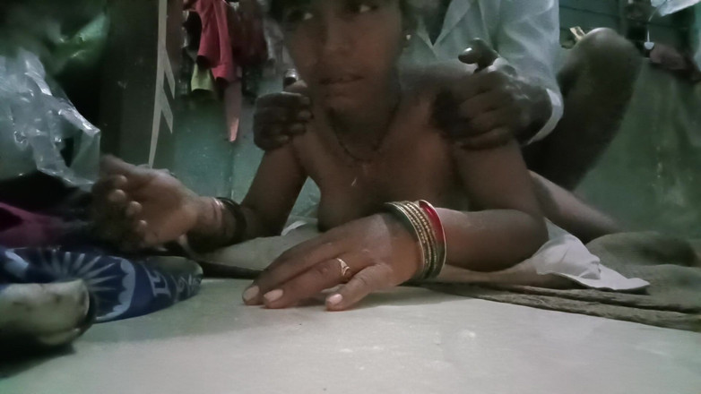 BlondAtom63: Дезі гарячі відео індійського чоловіка і дружини бхабхі