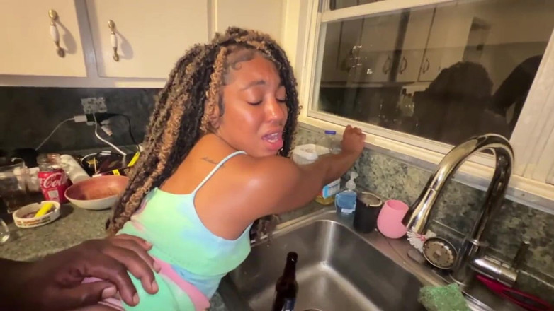 Fijii pornbox: BBW Girl with Curly Hair Take Big Black Dick in...