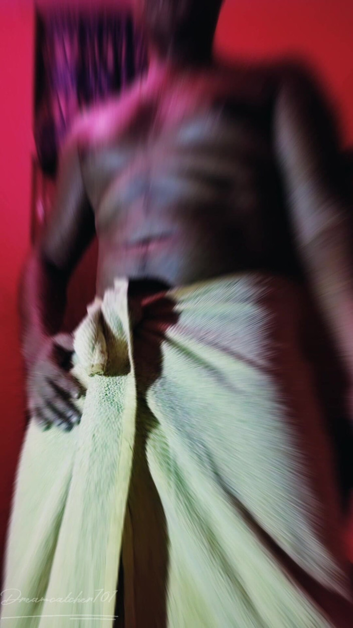 Dreamcatcher701: 角質コルカタの夫魅惑的なロールプレイ