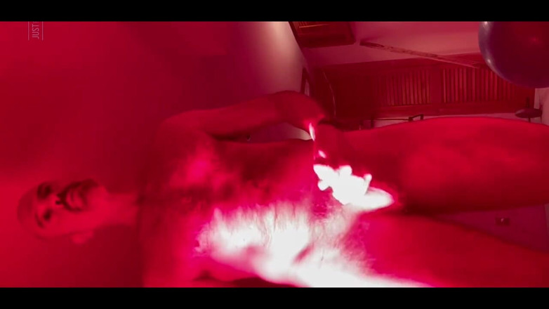 Guy Grey: Clip rapide de luminothérapie rouge. Traiter les couilles, etc