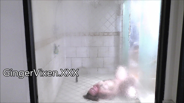 GingerVixen.XXX: BBCServed mit ein bisschen reiben