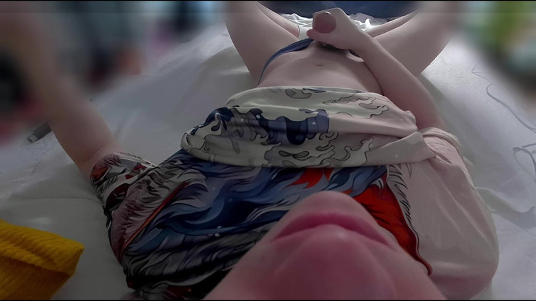 Elviye: Klimaks wanita trans berusia 18 tahun Fpov dengan tongkat pijatnya