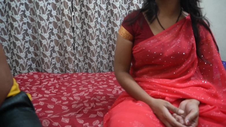 Mumbai Ashu: Desi Bhabhi zerżnięta przez swojego właściciela