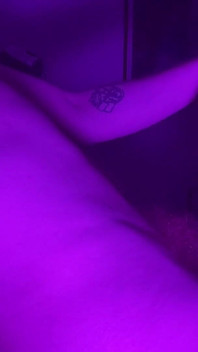 Gâtul de jos folosit de dom sexy de opt inci top