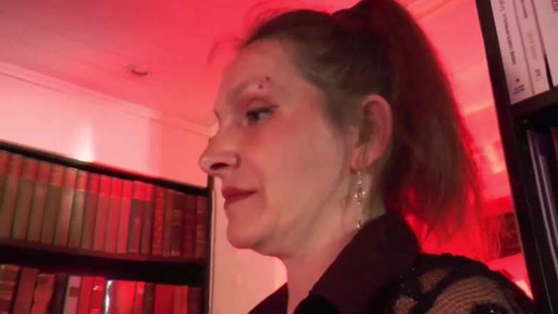 BDSM and co: Mistress Flo Took Apart These Two Submissives with Her Hands...