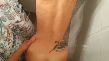 Crazy Couple: Un grande pompino ed un sesso bollente in bagno