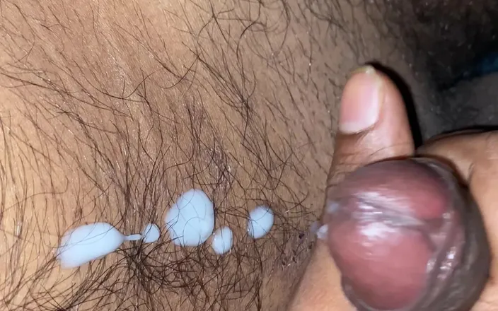 vphamster: Horny Guy Masturbating