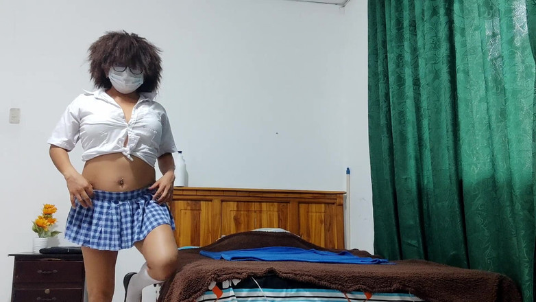 NEGRITA SEXY: 调情学生色情片！！她是一个丰满的自拍色情片热情