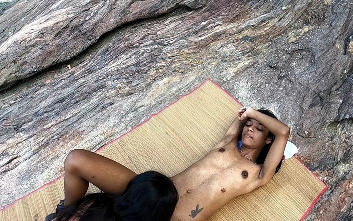 Paty Bumbum: Rekaman seks live gadis india dengan paty bumbum di pantai...
