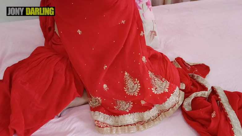 Jony Darling: デシ・バービーの蝶々の膣