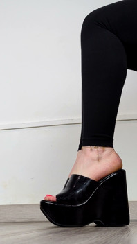 Schuhsammlung MILf Y2k black patent Wedges - Dame olga