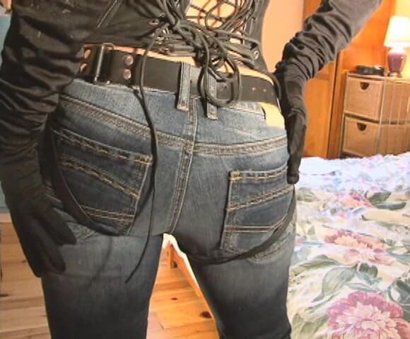 SophiaSylvan: Jeans Domme 5 strap-on Domme controlla il tuo cazzo e il...