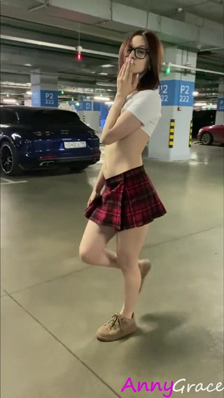 AnnyGrace: Anny Grace walking nude in a parking lot