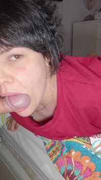 I Fuck My Horny Stepmom and Cum Inside Her Hairy Pussy. Close-up of Her Hairy Pussy.