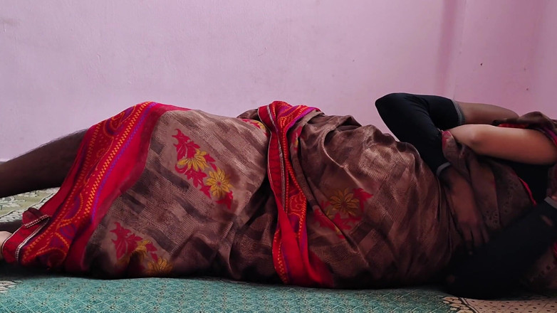Viralcouple76: Viendo bhabhi sola, la follé mucho