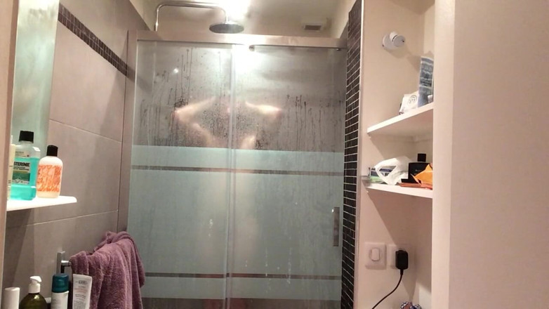 Donshimoda: Hot French Student Being Filmed by Delivery Guy