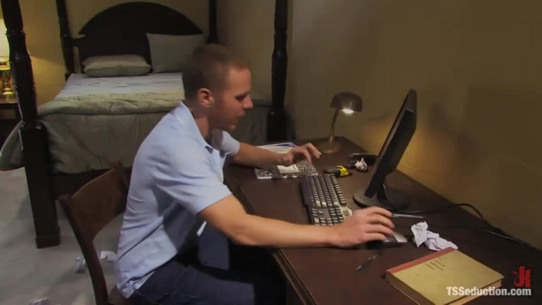 TS Seduction by Kink: Дівчина, що дзвонить