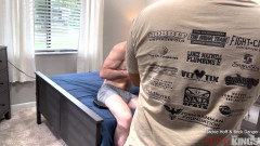 Filthy Kings: Bts stiefschwester squirtet von anal