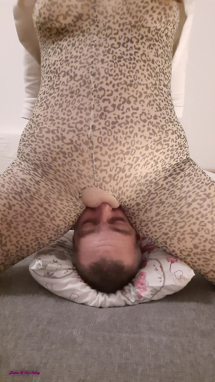 goddess82: Zůstaňte pod mojí leopardí kundičkou!