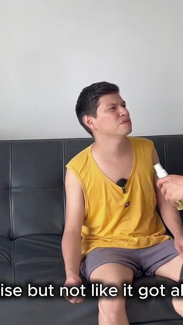 relaxingadrian: งานนวดของฉันทําให้ฉันไปมีเซ็กส์กับลูกค้าคนหนึ่งเพื่อเงินเพิ่ม