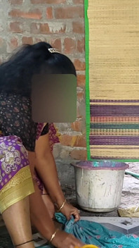 Indian Hot Stepmom with Young Boy Beautiful Creampee Sex Video