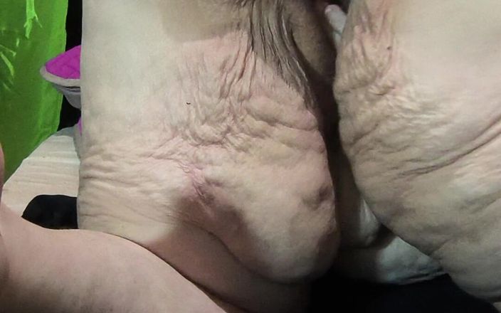 HerculesnVENUS: Problémová děvka chce mrdku naplněnou 6 s Monster Dicks