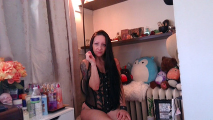 Raven Willow: Weiß sie, dass sie?