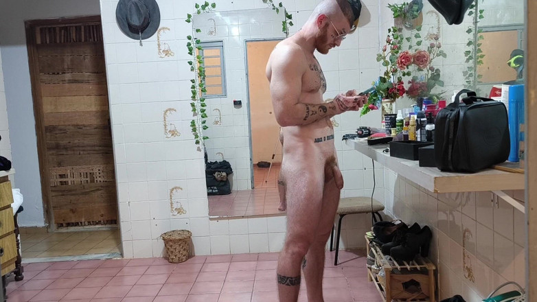 carmonaoficial: Shaving and Shaving His Chest